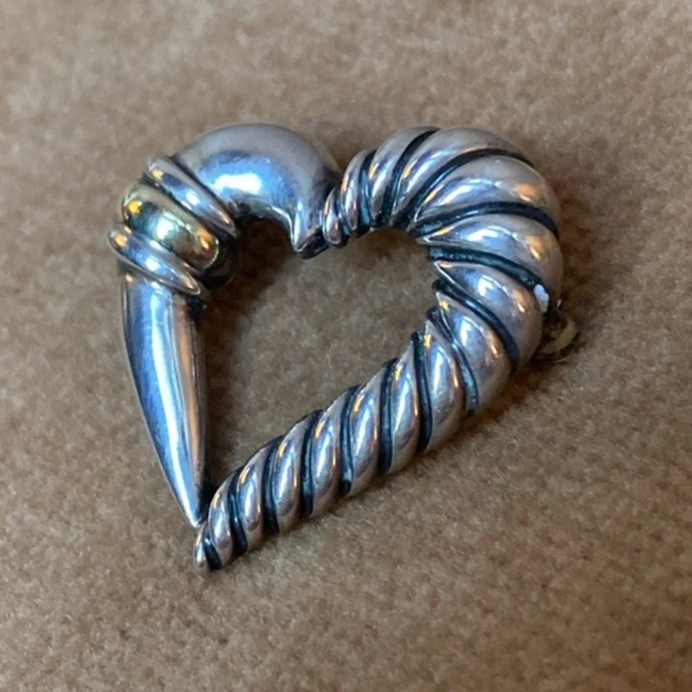 David Yurman Silver and Gold Heart Brooch - Picture 3 of 12